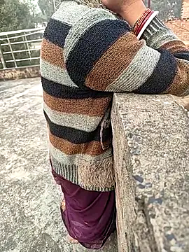 COUPLLE VILLAGE online show from 21, 11, 2025