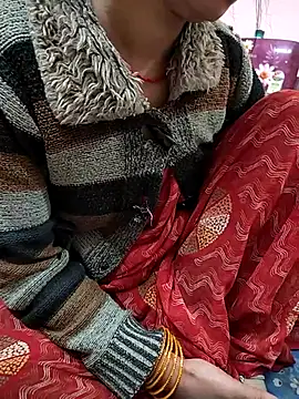 COUPLLE VILLAGE online show from 31, 1, 2026