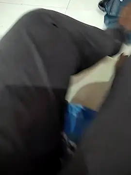 COUPLLE VILLAGE online show from 3, 3, 2025