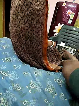 COUPLLE VILLAGE online show from 7, 2, 2026