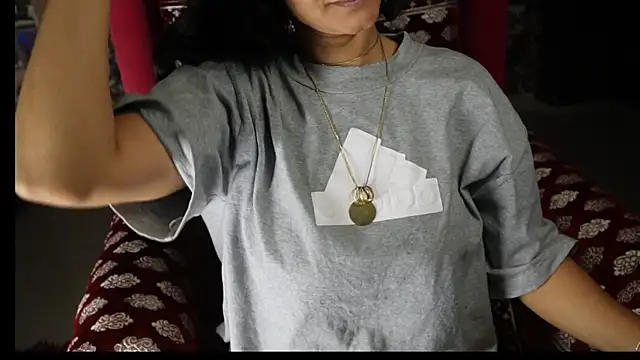 -AyeshaSinghania- online show from 6, 3, 2025