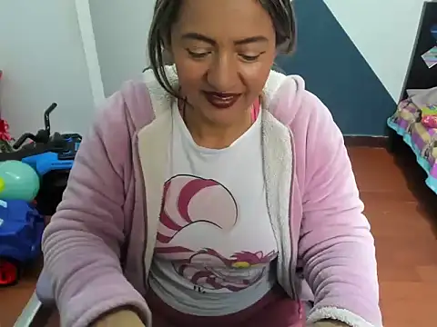 daleska ayala 1 online show from 3, 10, 2025