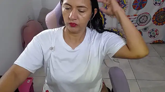 daleska ayala 1 online show from 11, 1, 2026