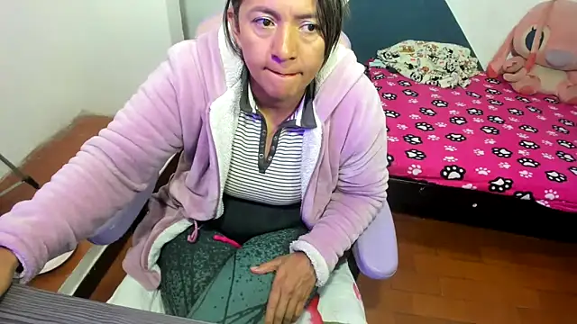 daleska ayala 1 online show from 12, 11, 2025