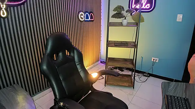 emily roberts1 online show from 22, 11, 2025