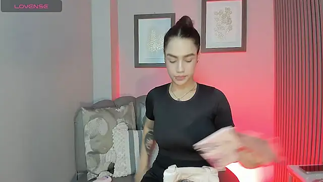 emily roberts1 online show from 30, 9, 2025