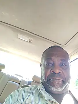 Snapshot of macnificent1fr chatting on 7, 10, 2025 macnificent1fr online show from 7, 10, 2025