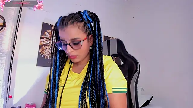 Snapshot of Alizon_1 chatting on 6, 6, 2026 Alizon 1 online show from 6, 6, 2026