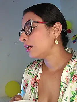 Snapshot of Alizon_1 chatting on 4, 7, 2026 Alizon 1 online show from 4, 7, 2026