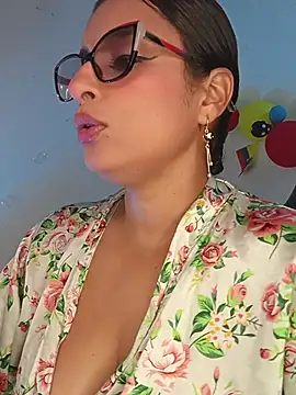 Snapshot of Alizon_1 chatting on 2, 7, 2026 Alizon 1 online show from 2, 7, 2026