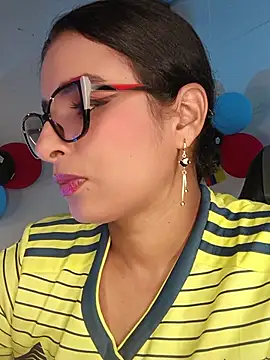 Snapshot of Alizon_1 chatting on 27, 6, 2026 Alizon 1 online show from 27, 6, 2026