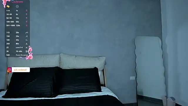 YuliCardona  online show from 5, 6, 2026