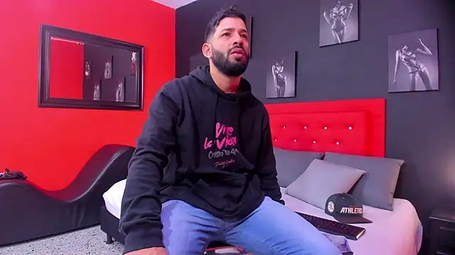 Thiagogomez online show from 27, 10, 2025