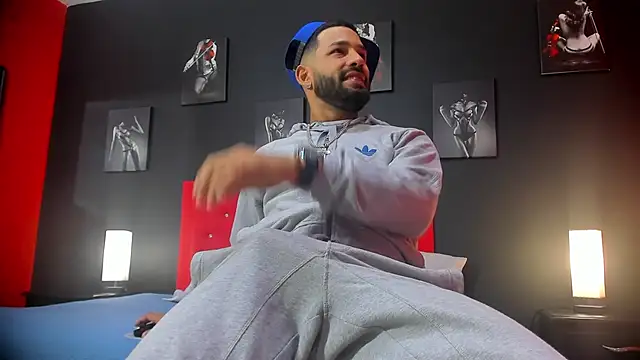 Thiagogomez online show from 20, 2, 2025