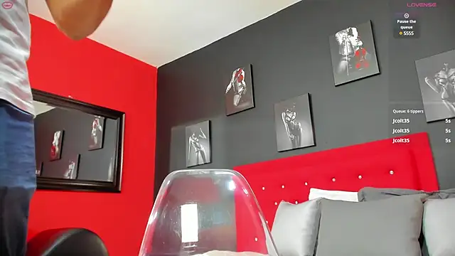 Thiagogomez online show from 5, 3, 2025