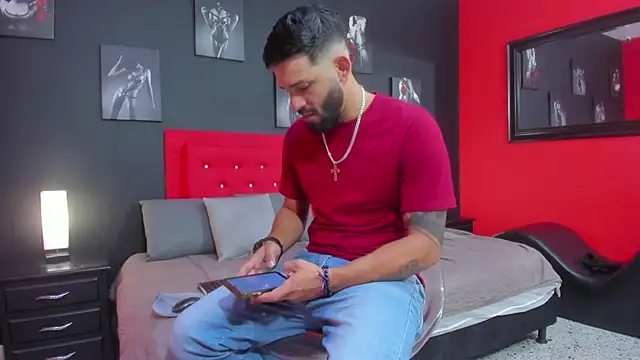 Thiagogomez online show from 17, 10, 2025