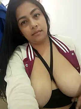 ViolettAndCandy online show from 20, 2, 2025