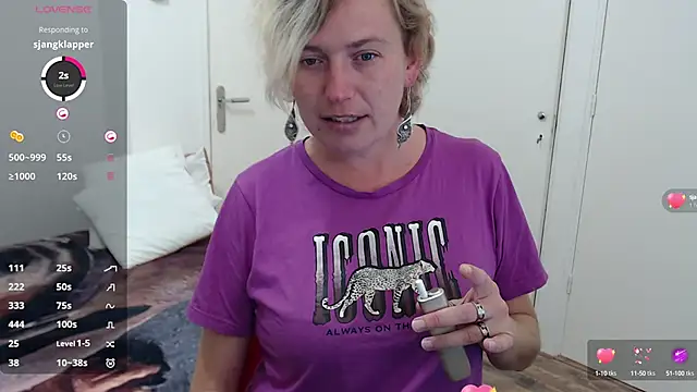 cumfun online show from 2, 10, 2025