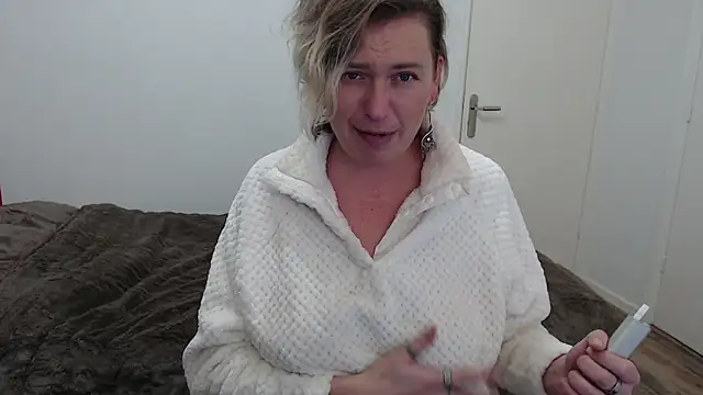 cumfun online show from 12, 1, 2026