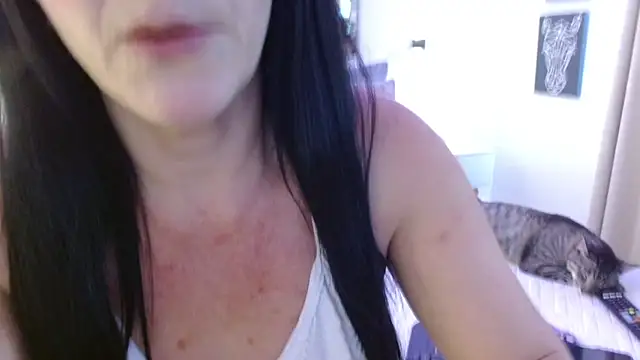 hellen martin online show from 8, 3, 2026