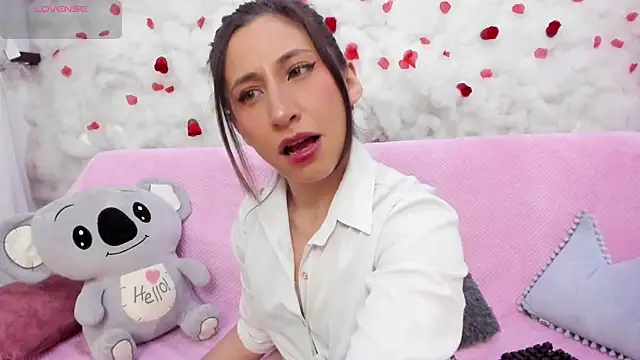 SkarletJhonson  online show from 8, 4, 2026