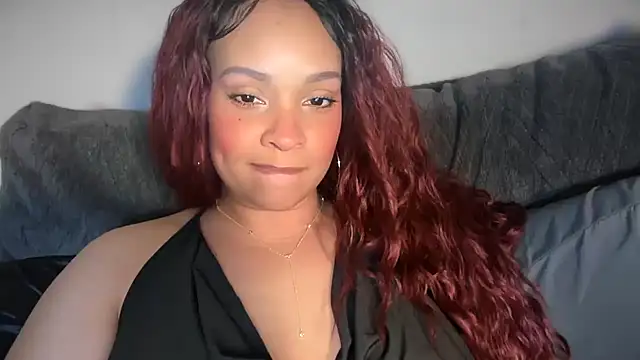 Snapshot of SashaEstrella chatting on 21, 12, 2025 SashaEstrella online show from 21, 12, 2025