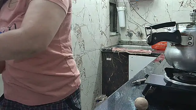 bhabhisexxy 880 online show from 20, 12, 2025