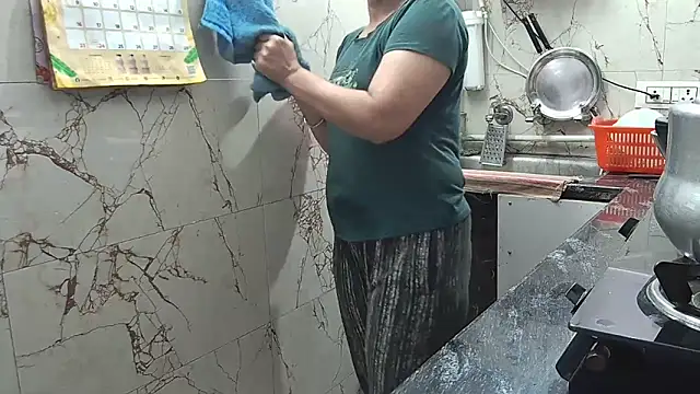 Snapshot of bhabhisexxy_880 chatting on 11, 11, 2025 bhabhisexxy 880 online show from 11, 11, 2025