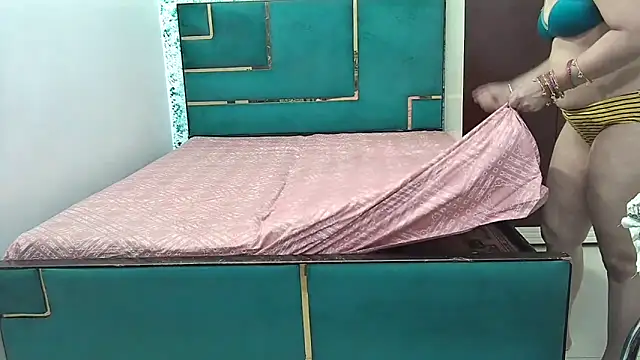 bhabhisexxy 880 online show from 12, 4, 2026