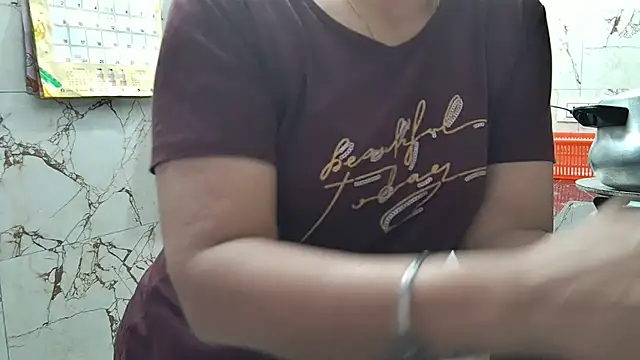 Snapshot of bhabhisexxy_880 chatting on 27, 11, 2025 bhabhisexxy 880 online show from 27, 11, 2025