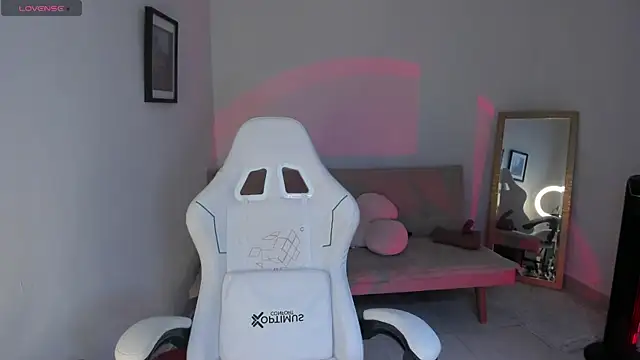 sweet pink  online show from 8, 5, 2026