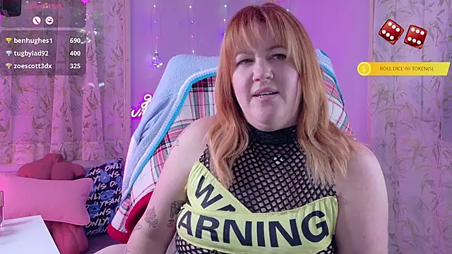 Snapshot of British__Rosie chatting on 6, 2, 2025 British Rosie online show from 6, 2, 2025