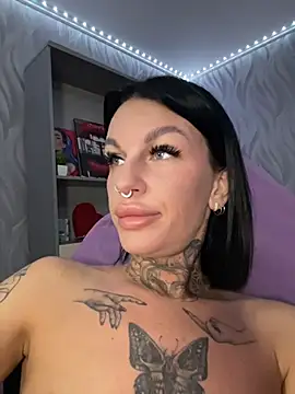 Snapshot of angel_devil_forever chatting on 16, 6, 2026 angel devil forever online show from 16, 6, 2026