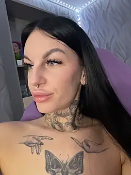 Snapshot of angel_devil_forever chatting on 6, 6, 2026 angel devil forever online show from 6, 6, 2026