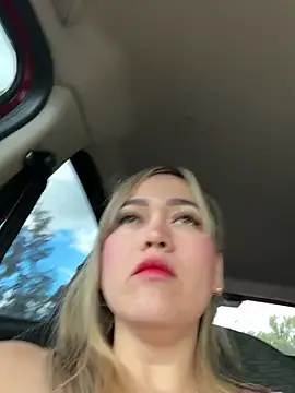 Danielavegax online show from 5, 10, 2025