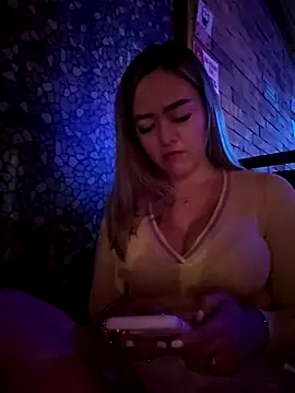 Danielavegax online show from 8, 11, 2025