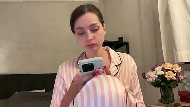 Snapshot of _liatris_ chatting on 8, 3, 2025 liatris online show from 8, 3, 2025