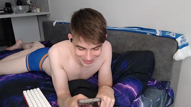 Student Oliver online show from 26, 6, 2026