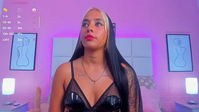 Snapshot of charlotte_kisss chatting on 1, 6, 2026 charlotte kisss online show from 1, 6, 2026