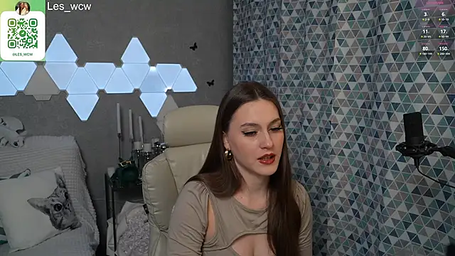 HarleyDeess online show from 2, 3, 2025