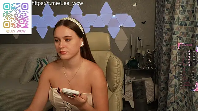 HarleyDeess online show from 4, 11, 2025