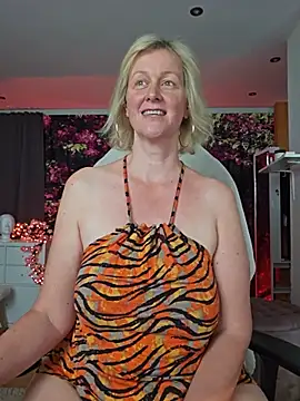Snapshot of MarleneBloem chatting on 7, 6, 2026 MarleneBloem online show from 7, 6, 2026