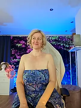 Snapshot of MarleneBloem chatting on 8, 5, 2026 MarleneBloem online show from 8, 5, 2026