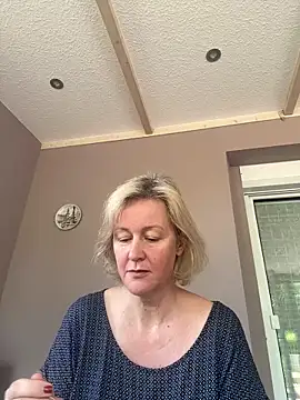 Snapshot of MarleneBloem chatting on 24, 5, 2026 MarleneBloem online show from 24, 5, 2026