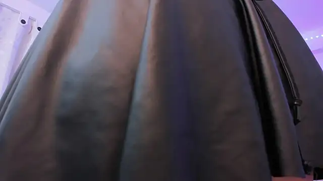 Samanta roberts1 online show from 6, 10, 2025