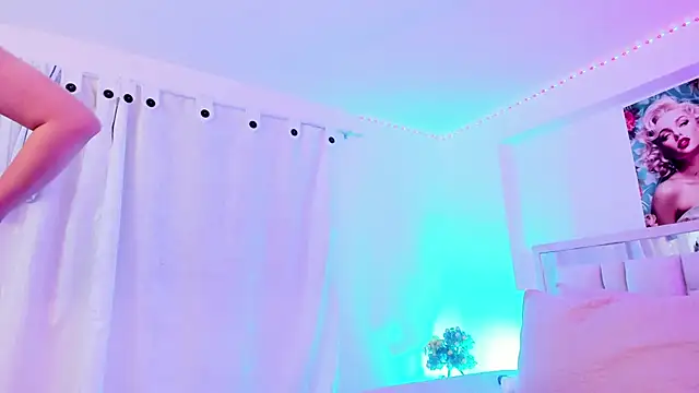 Samanta roberts1 online show from 9, 10, 2025