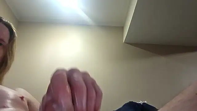 Snapshot of Travislovescum chatting on 19, 1, 2026 Travislovescum online show from 19, 1, 2026