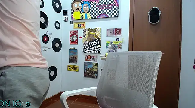 Snapshot of 9_Fernanda_9 chatting on 14, 2, 2025 9 Fernanda 9 online show from 14, 2, 2025