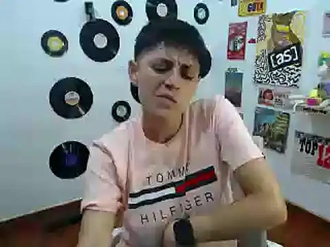 Snapshot of 9_Fernanda_9 chatting on 5, 3, 2025 9 Fernanda 9 online show from 5, 3, 2025