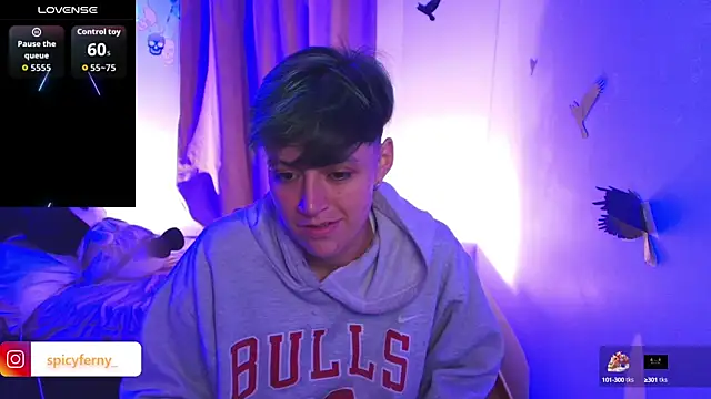 Snapshot of 9_Fernanda_9 chatting on 29, 10, 2025 9 Fernanda 9 online show from 29, 10, 2025